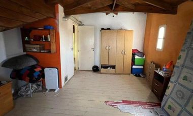 Excelente Chalet de 7 ambientes sobre lote de 695m2 en Sierra de los Padres