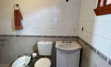 Excelente Chalet de 7 ambientes sobre lote de 695m2 en Sierra de los Padres