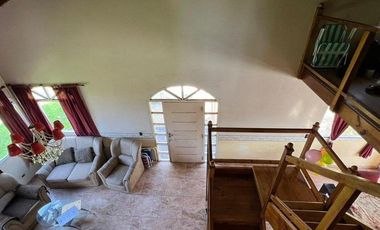 Excelente Chalet de 7 ambientes sobre lote de 695m2 en Sierra de los Padres