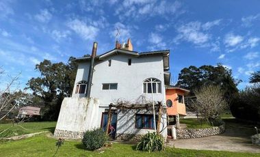 Excelente Chalet de 7 ambientes sobre lote de 695m2 en Sierra de los Padres