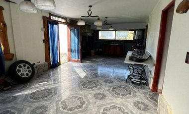 Excelente Chalet de 7 ambientes sobre lote de 695m2 en Sierra de los Padres