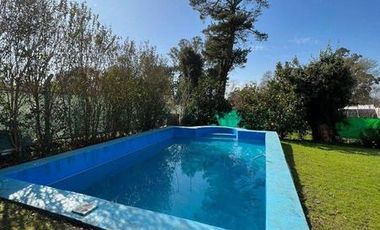 Excelente Chalet de 7 ambientes sobre lote de 695m2 en Sierra de los Padres