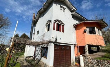 Excelente Chalet de 7 ambientes sobre lote de 695m2 en Sierra de los Padres