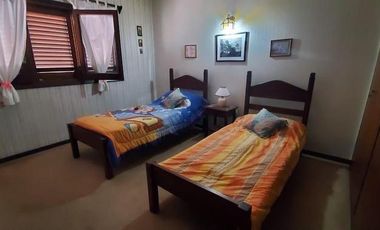 CHALET 4 AMBIENTES EN PERALTA RAMOS OESTE