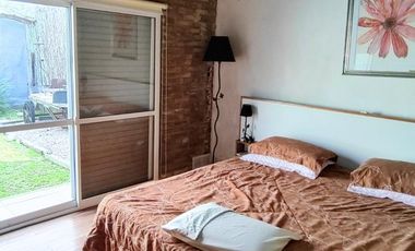 CASA EN VENTA EN EXCELENTE ESTADO CON PILETA APTA CREDITO