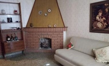 Casa en venta - 2 Dormitorios 1 Baño - Cochera - 233Mts2 - Ramallo