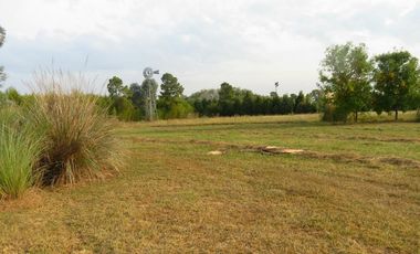 Chacra en venta en Cardales con pista de salto de caballos / polo zona la Pebeta