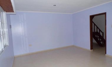 Casa en venta - 3 Dormitorios 2 Baños - 145Mts2 - Lisandro Olmos, La Plata