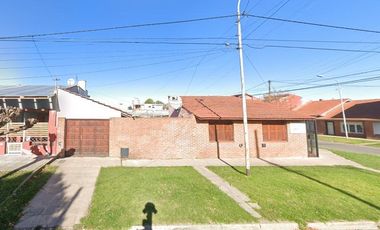 Casa en venta - 2 Dormitorios 1 Baño - 150Mts2 - Mar del Plata