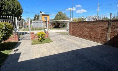 Casa - 4 ambientes sobre lote de 383m2