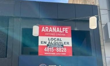 Local en alquiler en Microcentro, planta alta, sin expensas.