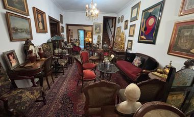 Casa 5 ambientes jardín. Florida.