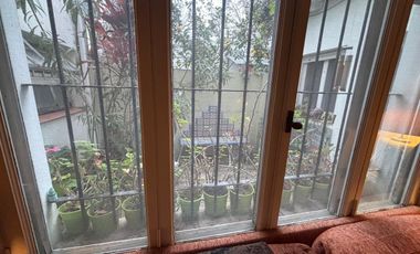 Casa 5 ambientes jardín. Florida.