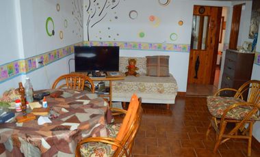 Casa en venta - 4 Dormitorios 2 Baños - San Bernardo del Tuyú
