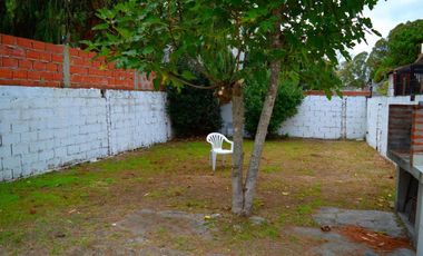 Casa en venta - 4 Dormitorios 2 Baños - San Bernardo del Tuyú