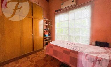 NUEVO VALOR APTO CRÉDITO CASA 4 AMBIENTES CASTELAR SUR SE ACEPTA DEPTO 2 AMBIENTES EN PARTE DE PAGO