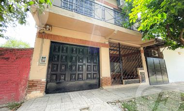 NUEVO VALOR APTO CRÉDITO CASA 4 AMBIENTES CASTELAR SUR SE ACEPTA DEPTO 2 AMBIENTES EN PARTE DE PAGO