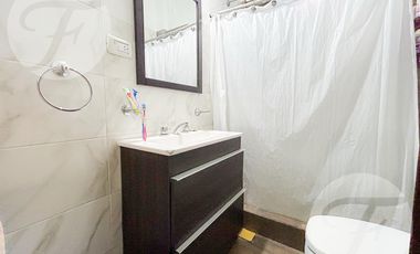 NUEVO VALOR APTO CRÉDITO CASA 4 AMBIENTES CASTELAR SUR SE ACEPTA DEPTO 2 AMBIENTES EN PARTE DE PAGO