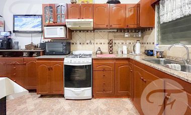 NUEVO VALOR APTO CRÉDITO CASA 4 AMBIENTES CASTELAR SUR SE ACEPTA DEPTO 2 AMBIENTES EN PARTE DE PAGO