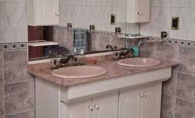 Casa en venta - 4 Dormitorios 4 Baños - Cochera - 389Mts2 - Saladillo