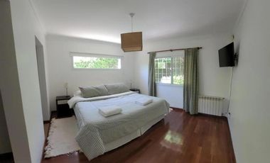 Casa en venta - 3 Dormitorios 2 Baños - 600Mts2 - Sierra de Los Padres