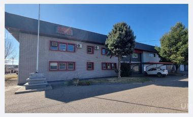 Nave Industrial en  Avenida Mosconi