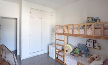 Departamento con Balcon Terraza en Los Naranjos