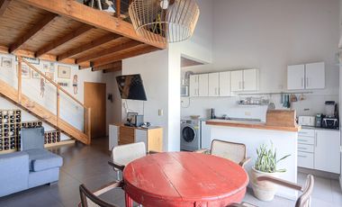 Departamento con Balcon Terraza en Los Naranjos