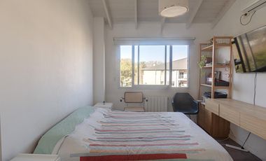 Departamento con Balcon Terraza en Los Naranjos