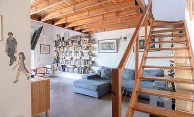 Departamento con Balcon Terraza en Los Naranjos