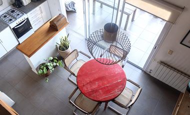 Departamento con Balcon Terraza en Los Naranjos