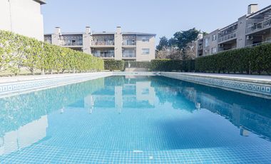 Departamento con Balcon Terraza en Los Naranjos