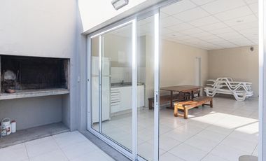 Departamento con Balcon Terraza en Los Naranjos