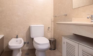 Departamento con Balcon Terraza en Los Naranjos