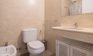 Departamento con Balcon Terraza en Los Naranjos