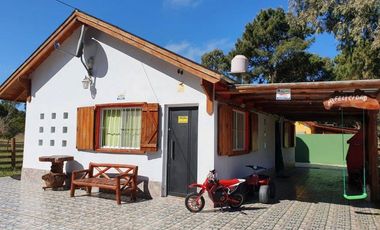 Casa en venta - 5 Dormitorios 2 Baños - Cocheras - 250Mts2 - Nueva Atlantis