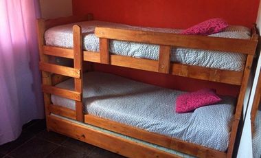 Casa en venta - 5 Dormitorios 2 Baños - Cocheras - 250Mts2 - Nueva Atlantis