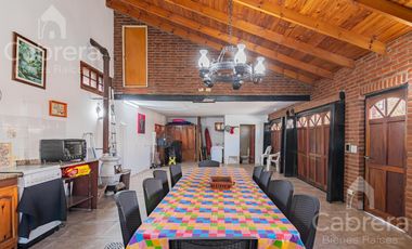 Venta de casa de 3-4 dormitorios en Ranelagh, Berazategui