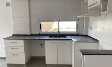 Departamento Dos Ambientes amplio y luminoso - Caseros Centro