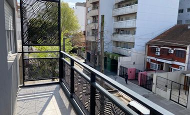 Departamento Dos Ambientes amplio y luminoso - Caseros Centro