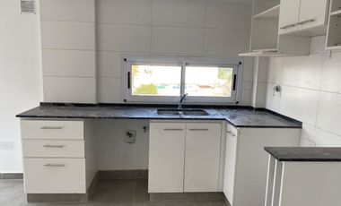 Departamento Dos Ambientes amplio y luminoso - Caseros Centro