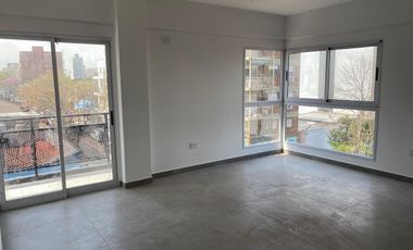 Departamento Dos Ambientes amplio y luminoso - Caseros Centro