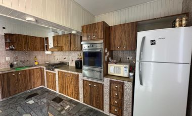Casa en venta 3 dormitorios cochera, patio, quincho y pileta en Granadero Baigorria