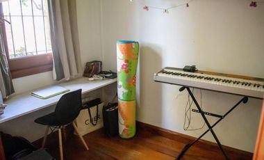 Casa de 6 ambientes en alquiler temporario en Beccar