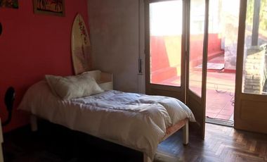 CHALET 5 AMBIENTES CON LOCAL  EN BARRIO POMPEYA