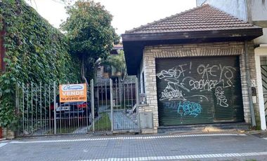 CHALET 5 AMBIENTES CON LOCAL  EN BARRIO POMPEYA