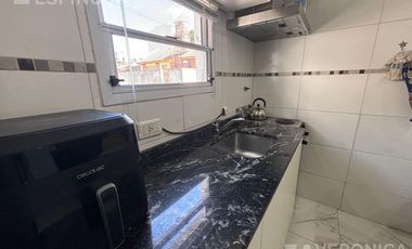 PH de dos ambientes en venta, Moron Sur