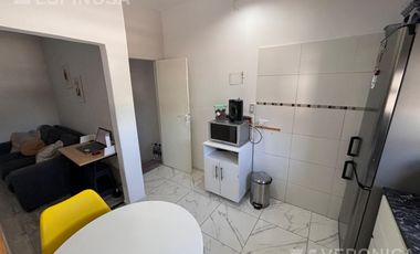 PH de dos ambientes en venta, Moron Sur