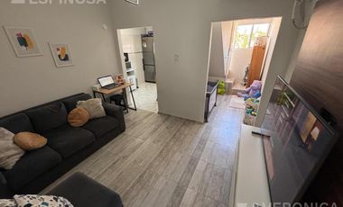 PH de dos ambientes en venta, Moron Sur