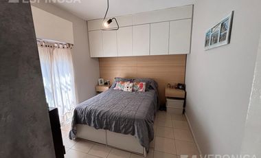 PH de dos ambientes en venta, Moron Sur